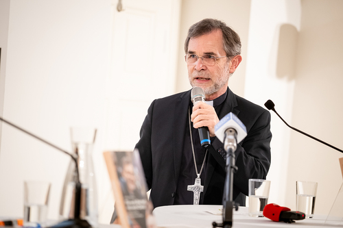 Buchpräsentation Für euch Bischof, mit euch Christ / Erzdiözese Wien/ Schönlaub, Stephan Schönlaub Buchpräsentation Für euch Bischof, mit euch Christ