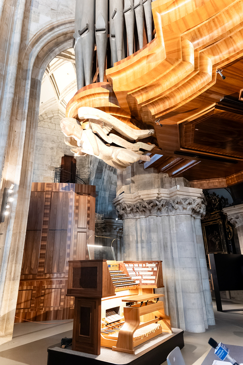Spieltisch der Riesenorgel im Stephansdom
